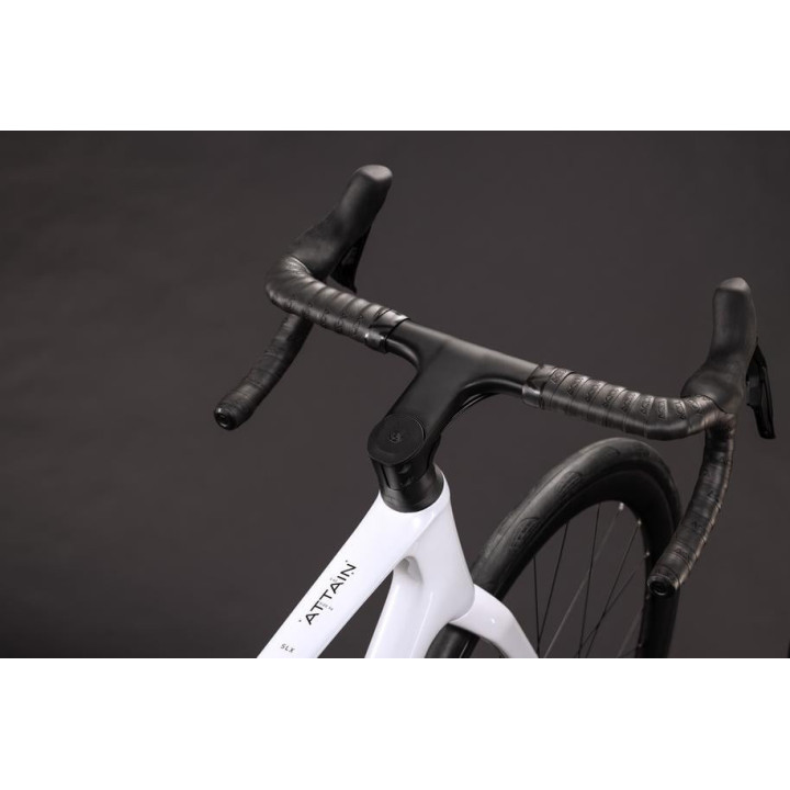 Cube Attain C:62 SLX metallicwhite´n´black 2027