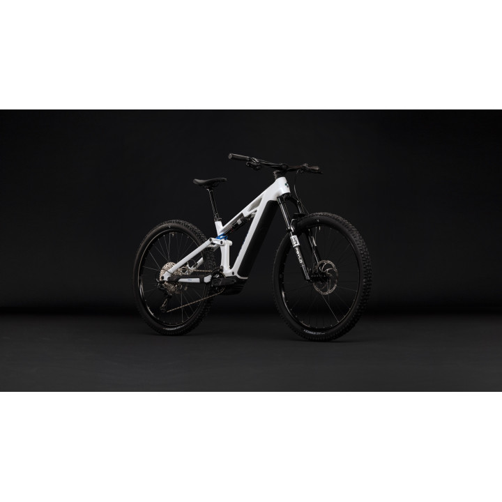STEREO HYBRID ONE44 HPC PRO 800 (2027)